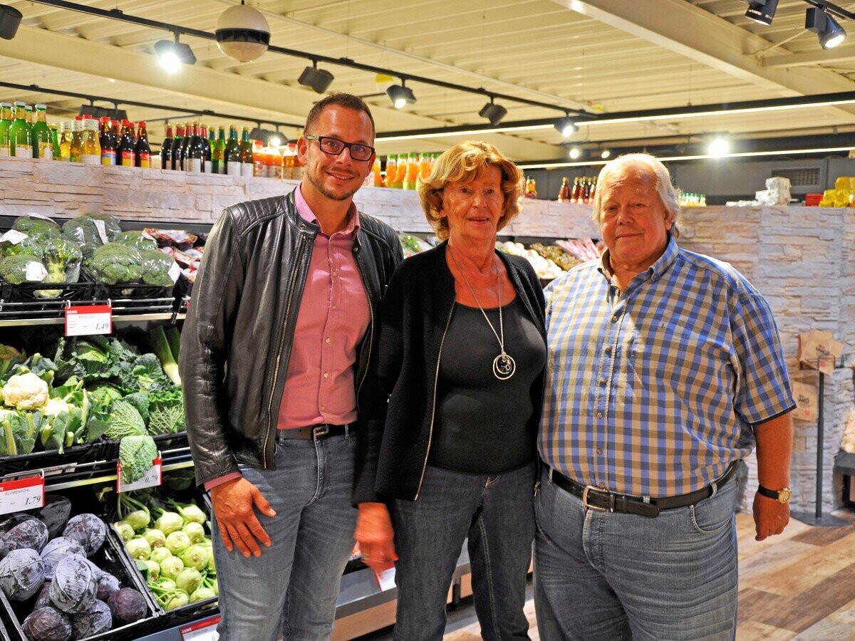 Referenzbericht Rewe-Märkte | Mikatel Business Kommunikation - Ihr ...